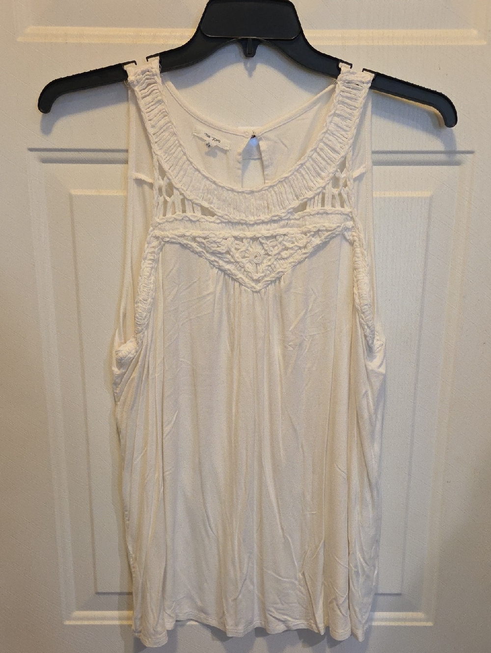 Maurices White Cotton Blend Scoop Neck Tank